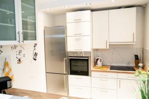 Casa de Dinca, 2 bedroom, big balcony, free parking zone