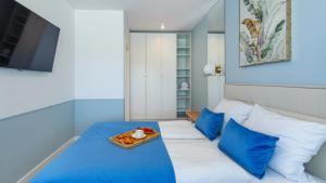 Aqua Blue B101-Polanki Aqua-Holiday City