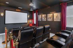 Family Resort Home - Game Room, Cinema & Theme Rooms