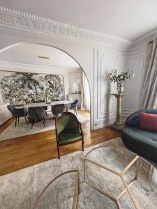 Grand Appartement Eiffel Tower View