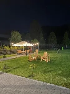 Floare de Colț-Bran - 西蒙