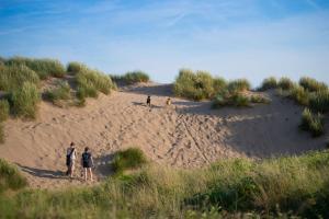 7 The Dunes
