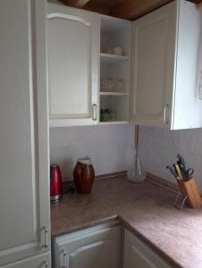 Chaloupka u potůčku