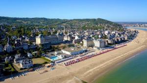 Appartements Les Embruns / F2 Hyper centre Houlgate : photos des chambres