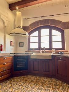 Traditional Maltese Home by MA Properties