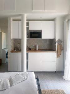 Xenia Apartments - Fashion Week Studio near Navigli