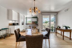 Appartements Sevrier , Attique 79m2, terrasse, 4pers : photos des chambres