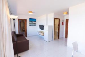 Two-Bedroom Penthouse Apartment with Terrace room in Apartamentos Regollera