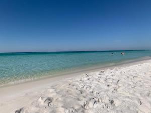 Caribbean Breeze by Newman-Dailey