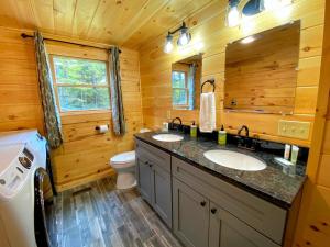 Brand New Log Home Well appointed great location with AC wifi cable fireplace firepit
