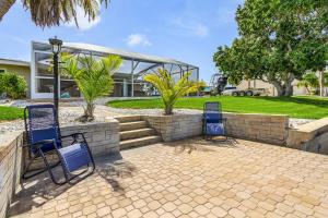 Gulf Access, Canal View, Heated Pool and Hot Tub - Barefeet Retreat- Roelens Vacations