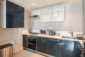Immaculate 2-Bed Apartment in Prime Central London