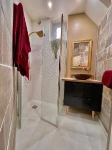 Appartements Repaire du sorcier, escape game, nuit atypique : photos des chambres