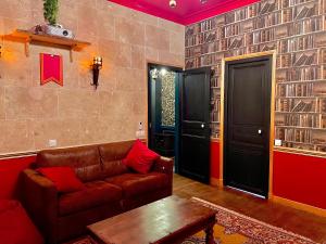 Appartements Repaire du sorcier, escape game, nuit atypique : photos des chambres