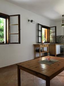 Prcanj Beach Villa
