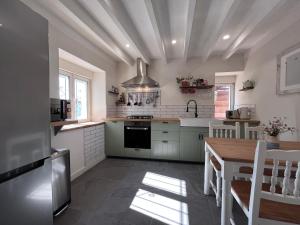 Casa con vistas a la montaña, cerca a la costa entre Arriondas y Ribadesella