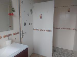 B&B / Chambres d'hotes LES ROSSIGNOLS : photos des chambres