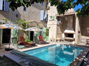 Villas Maison de village du XVII siecle en Camargue : Villa