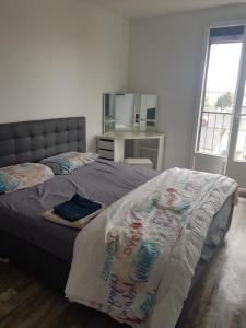 chambre neuve dans un logement partager a 10 minute du circuit