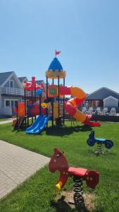 MORZA SZUM basen z podgrzewaną wodą, boisko, rowery