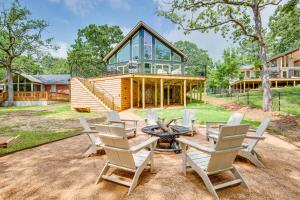Dock and Fire Pit Cedar Creek Lakefront Retreat!