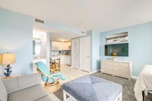 Oceanfront Resort Condo with Balcony in Myrtle Beach