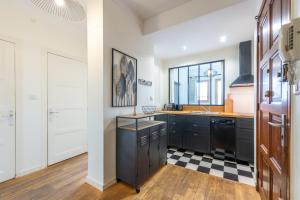 Appartements Pretty 2 rooms in the city center : Appartement