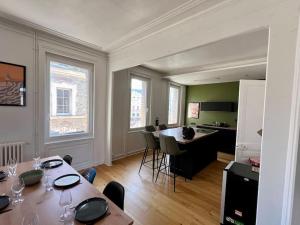 Appartements Grand appartement vue theatre Hyper Centre : photos des chambres