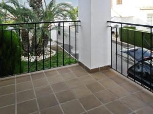 Spacious apartment in Playa Flamenca with shared pool