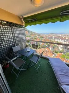 Charmant & Calme 3P climatisé 2 chambres Vue panoramique Parking privatif en sous sol - Drap