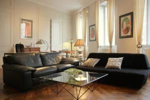 Appartements Appart' Fleurieu : photos des chambres