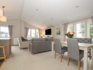 Lodge 59 at Riviera Bay Coastal Retreat