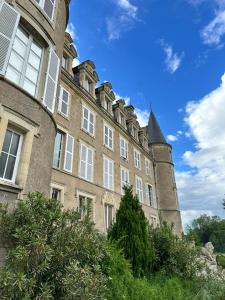 B&B / Chambres d'hotes Chambre de Princesse avec Grande Salle de Bain : photos des chambres