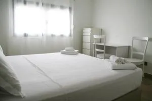 Dakar By Days - DBD009 Appartement Anita 3 chambres 4 pax - Leclerc