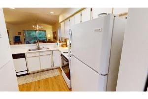 Golfers Dream 2 Bedroom at True Blue