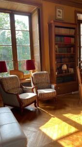 B&B / Chambres d'hotes Chambre de Princesse avec Grande Salle de Bain : photos des chambres