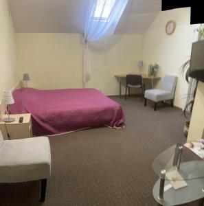 Large Double or Twin Room room in Valentina's Rooms
