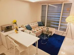 Forte Haim near Hwagok station - Pakkosi