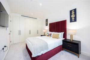 Austin David Apartments Royal Wharf