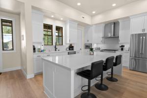 Pine Meadow - Game Room with pool table, foosball & shuffleboard!