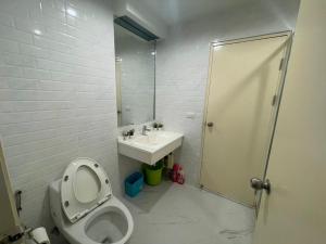 Cozy 1br walk to BTS and Airport Rail Link Close to Malls G7