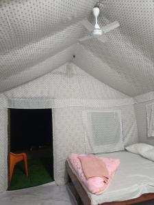 Hill dew camps
