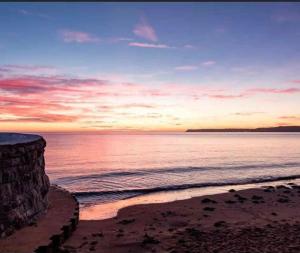 Fabulous 3 bedroom pet friendly, Static Caravan at Hoburne Devon Bay
