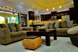 Villa Encantada By Vacation Pura Vida