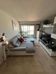 Appartements Charmant & Calme 3P climatise 2 chambres Vue panoramique Parking privatif en sous sol : photos des chambres