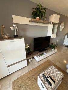Appartements Charmant & Calme 3P climatise 2 chambres Vue panoramique Parking privatif en sous sol : photos des chambres