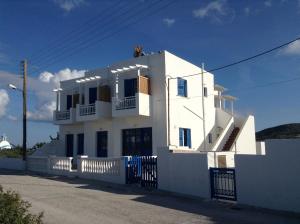 Heliotropio Studios & Apartments Milos Greece