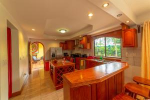 Villa Macaw By Vacation Pura Vida