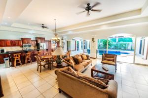 Villa Encanto By Vacation Pura Vida