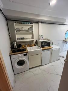 Balat Tarihin içinden Pink Home 1